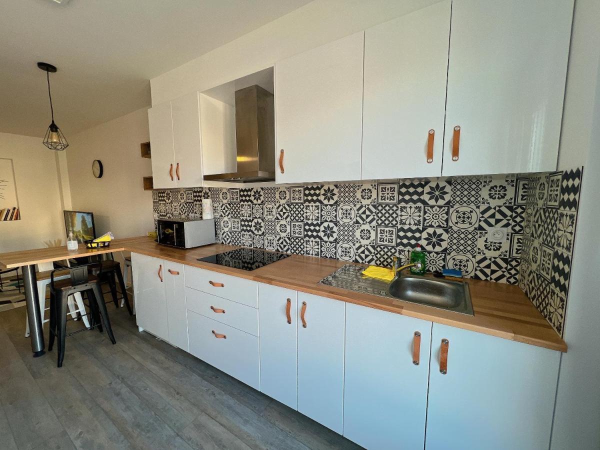בריב-לה-גייארד Accueillant T2 Renove Clim Centre Ville Terrasse מראה חיצוני תמונה